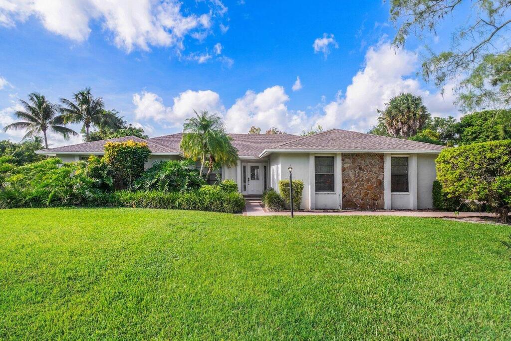 12087 Old Country Road, Wellington, FL 33414