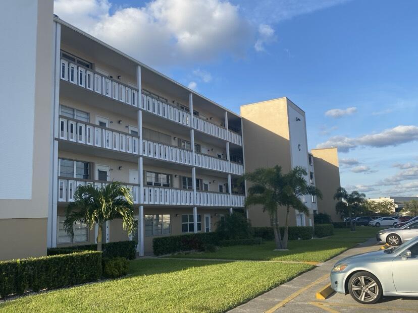 250 Southampton C , West Palm Beach, FL 33417