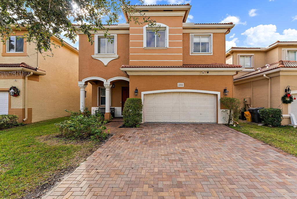 206 Gazetta Way, West Palm Beach, FL 33413