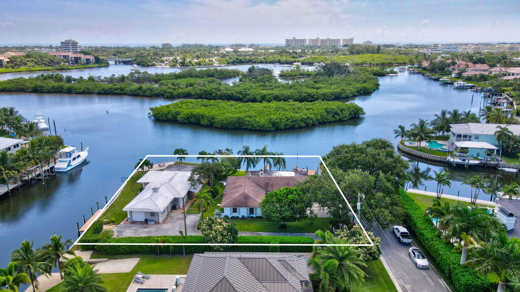 207 Body Court, Jupiter, FL 33477