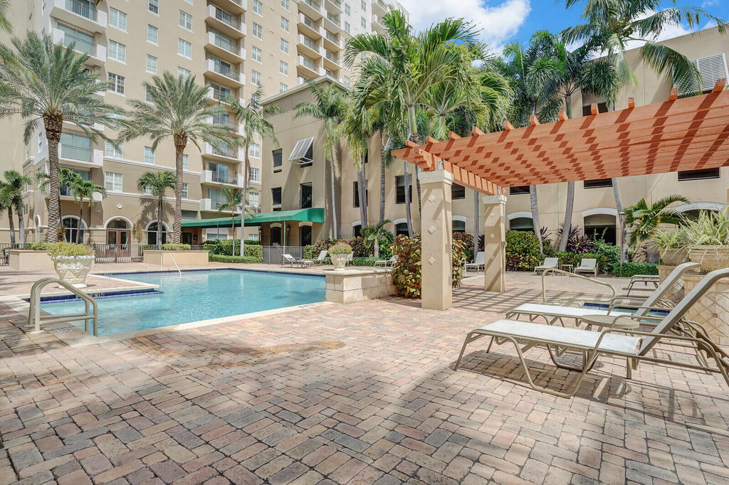 616 Clearwater Park Road, West Palm Beach, FL 33401