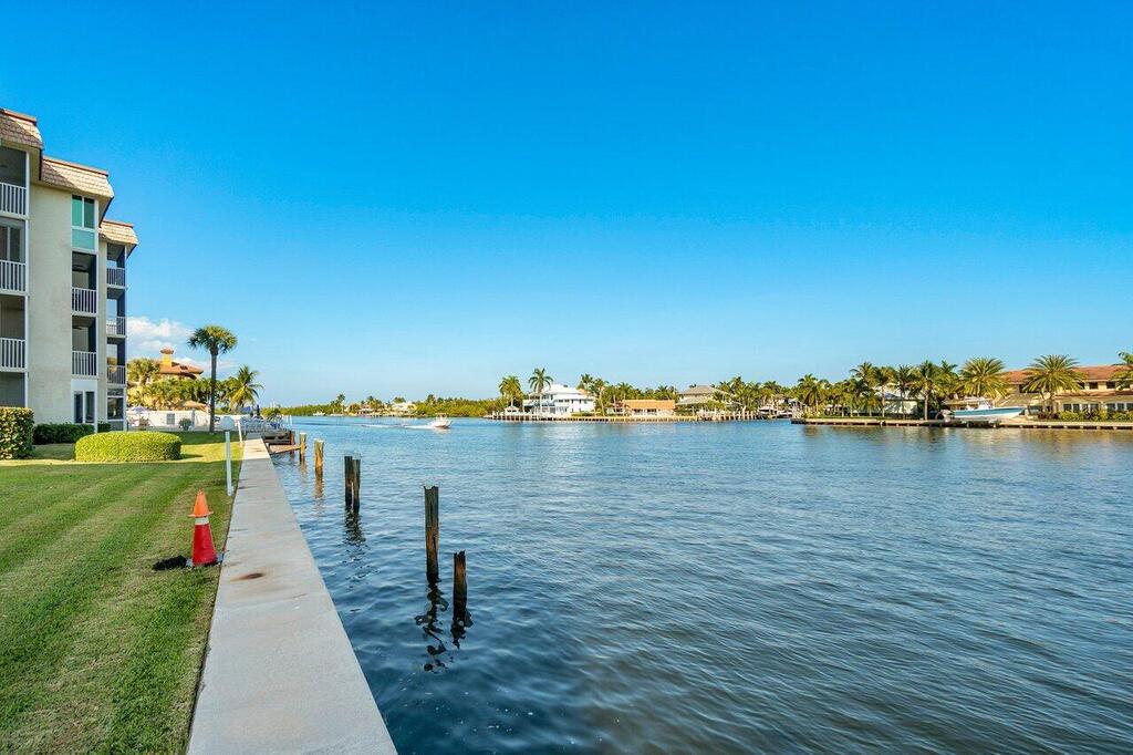 638 Snug Harbor Drive, Boynton Beach, FL 33435