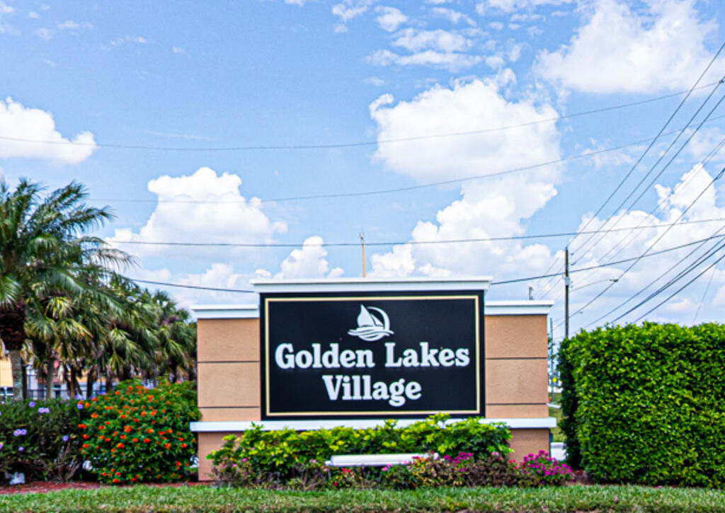 104 Lake Barbara Drive, West Palm Beach, FL 33411