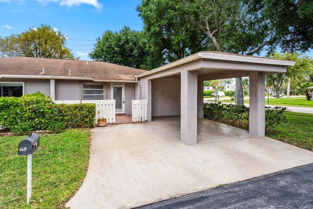 6835 Moonlit Drive, Delray Beach, FL 33446