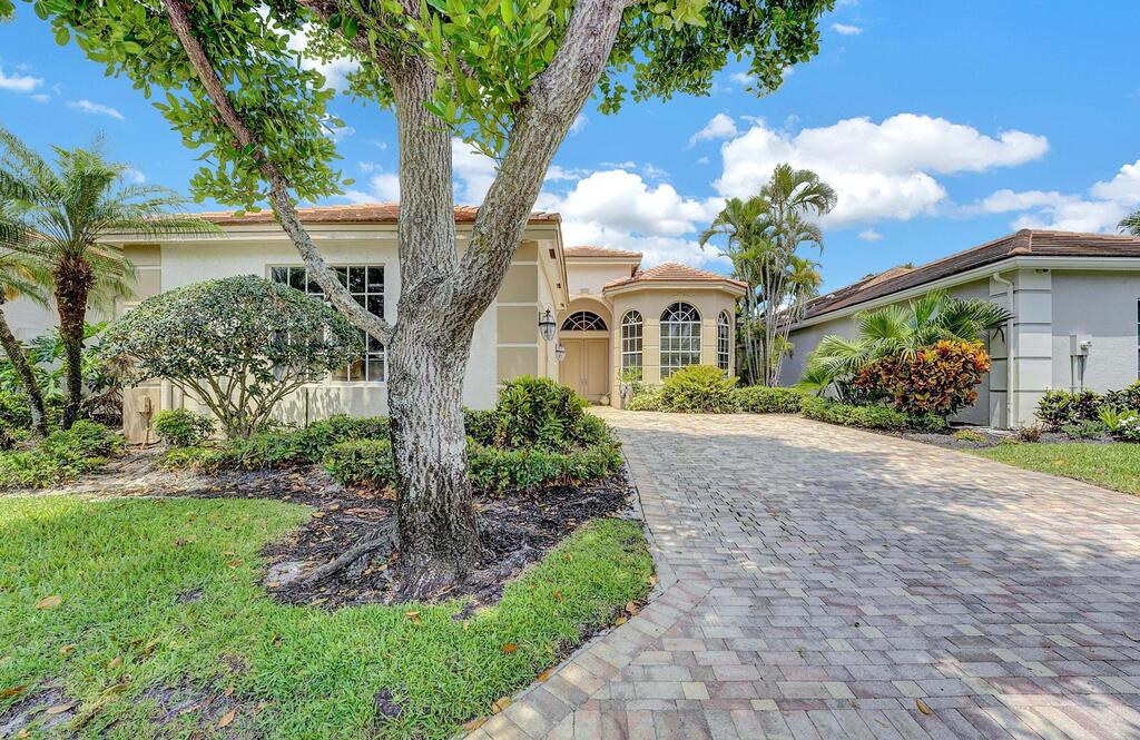 10839 Royal Devon Way, Lake Worth, FL 33449