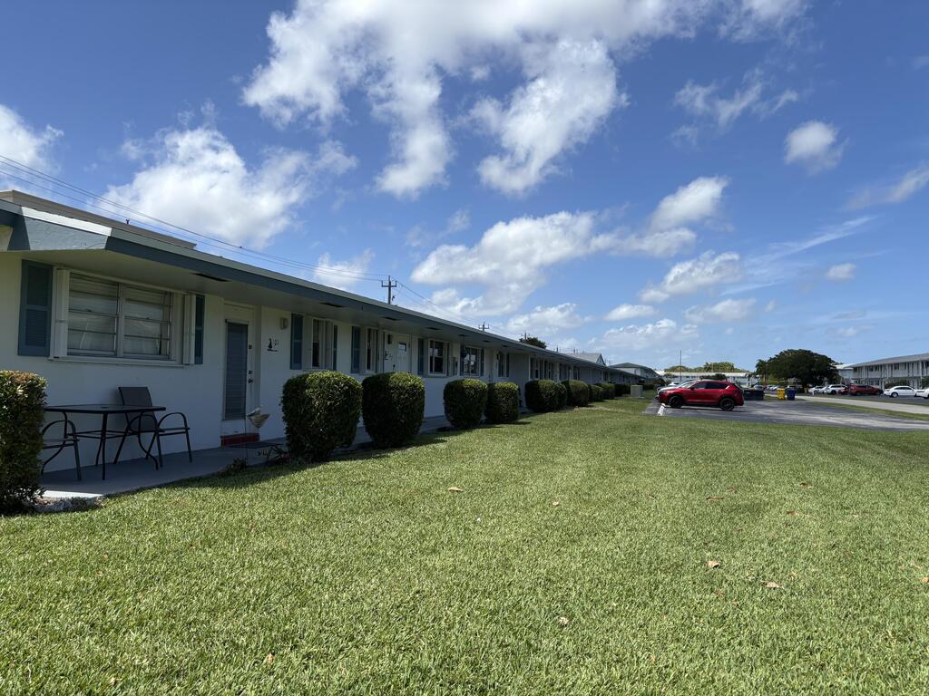 1119 Lake Terrace Terrace, Boynton Beach, FL 33426