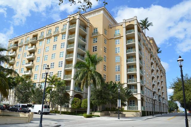 403 Sapodilla Avenue, West Palm Beach, FL 33401