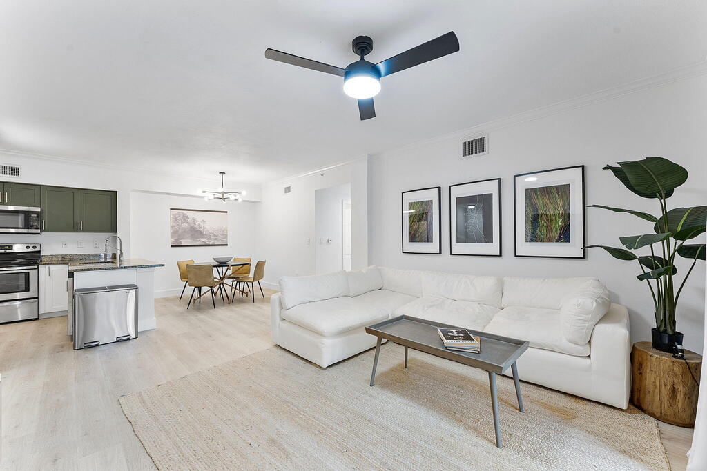 6378 Emerald Dunes Drive, West Palm Beach, FL 33411