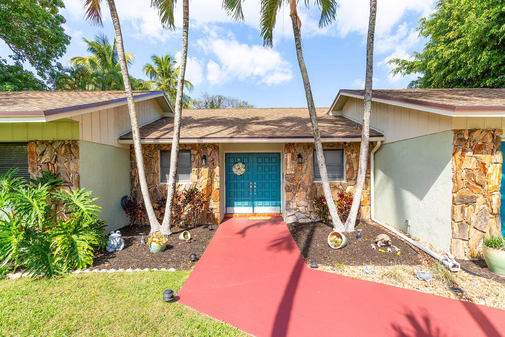267 Old Country Road, Wellington, FL 33414