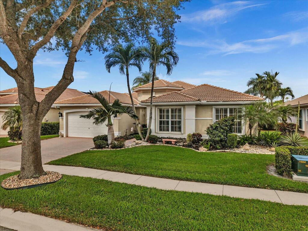 13203 Alhambra Lake Circle, Delray Beach, FL 33446