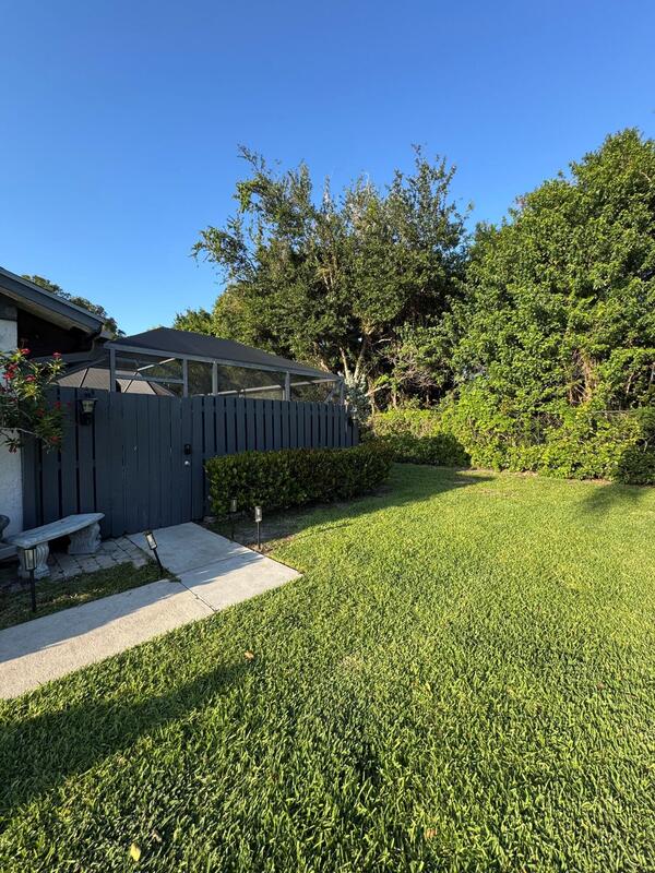1020 Summit Trail Circle, West Palm Beach, FL 33415