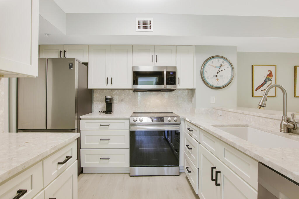 254 Village Boulevard, Tequesta, FL 33469