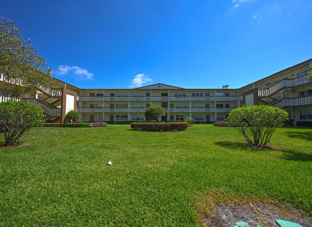205 Mansfield , Boca Raton, FL 33434