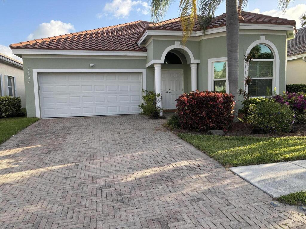 3237 El Camino Real , West Palm Beach, FL 33409