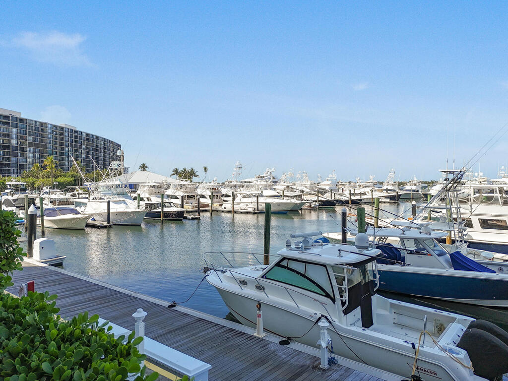 108 Lakeshore Drive, North Palm Beach, FL 33408