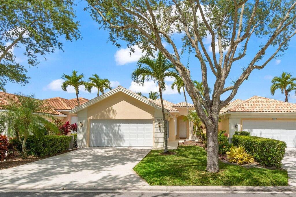 2527 James River Road, West Palm Beach, FL 33411