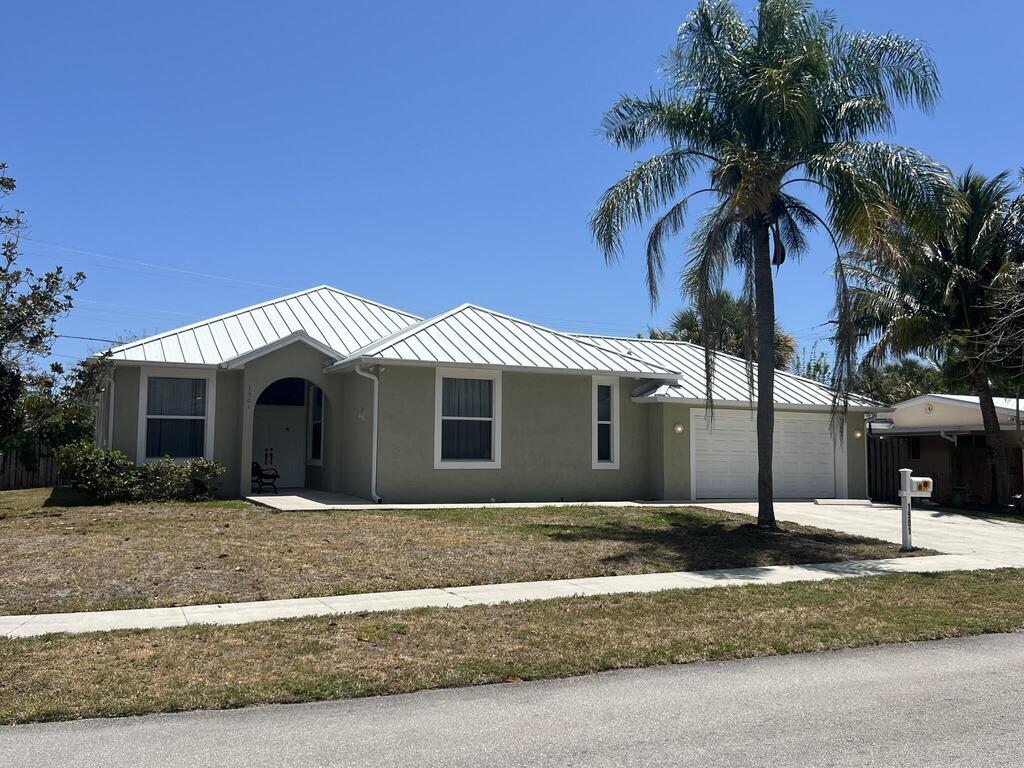 1501 Lee Court, Lake Worth, FL 33461