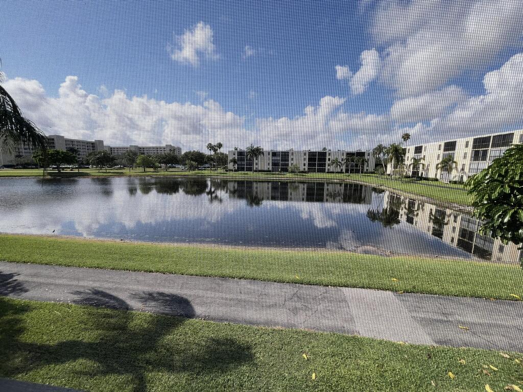 7340 Amberly Lane, Delray Beach, FL 33446