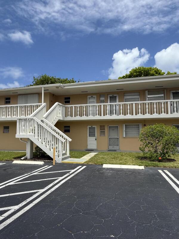 2213 Ne 1st Court, Boynton Beach, FL 33435