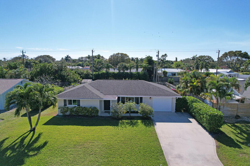372 Franklin Road, Tequesta, FL 33469