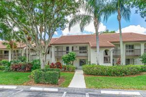 10137 Mangrove Drive, Boynton Beach, FL 33437