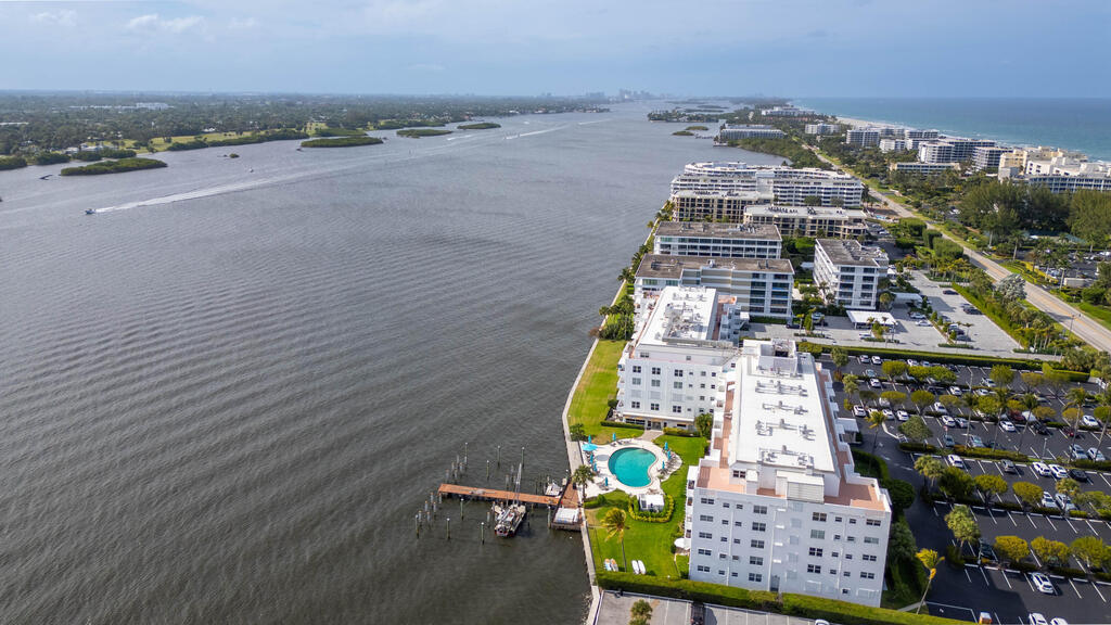 2840 Ocean Boulevard, Palm Beach, FL 33480