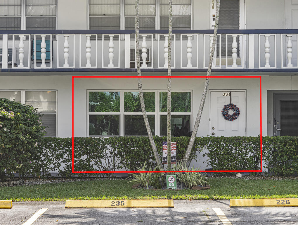 226 Northampton L , West Palm Beach, FL 33417
