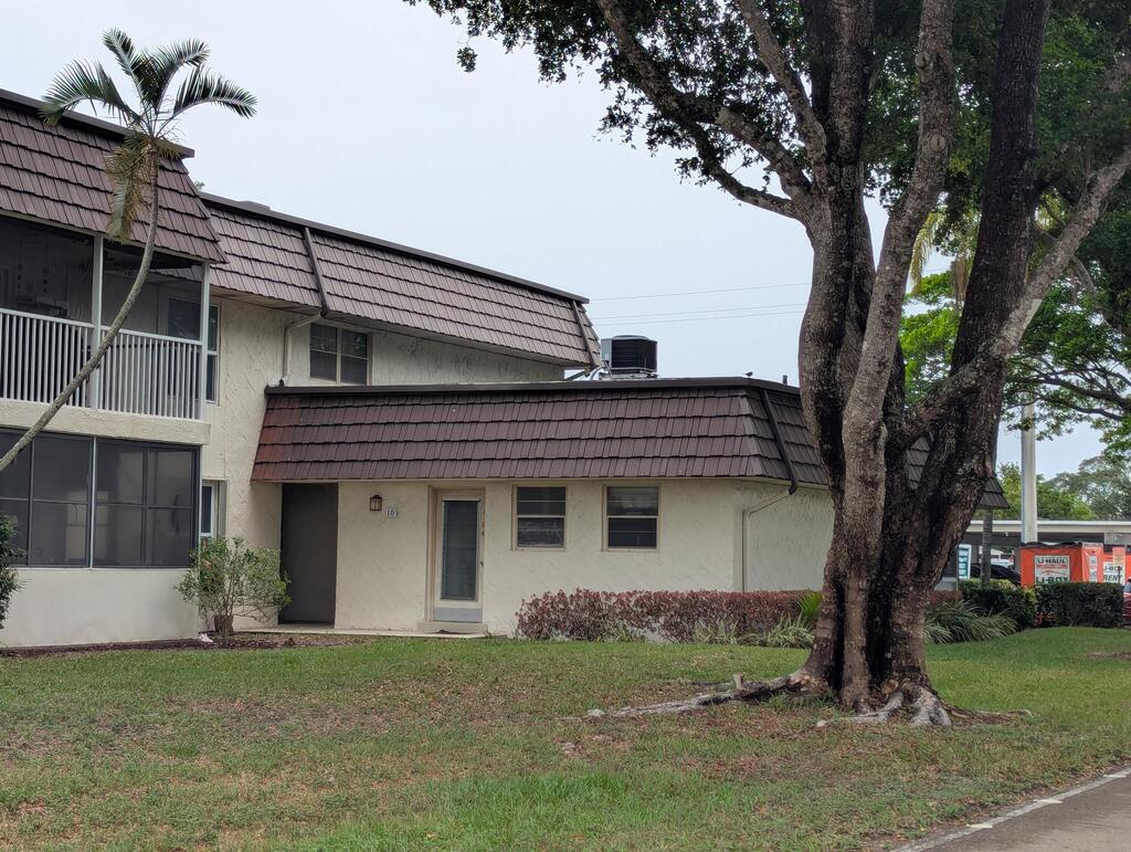 12005 Poinciana Boulevard, Royal Palm Beach, FL 33411