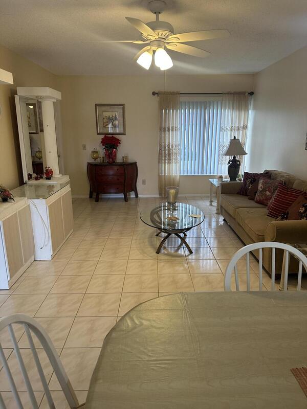 12021 Greenway Drive, Royal Palm Beach, FL 33411