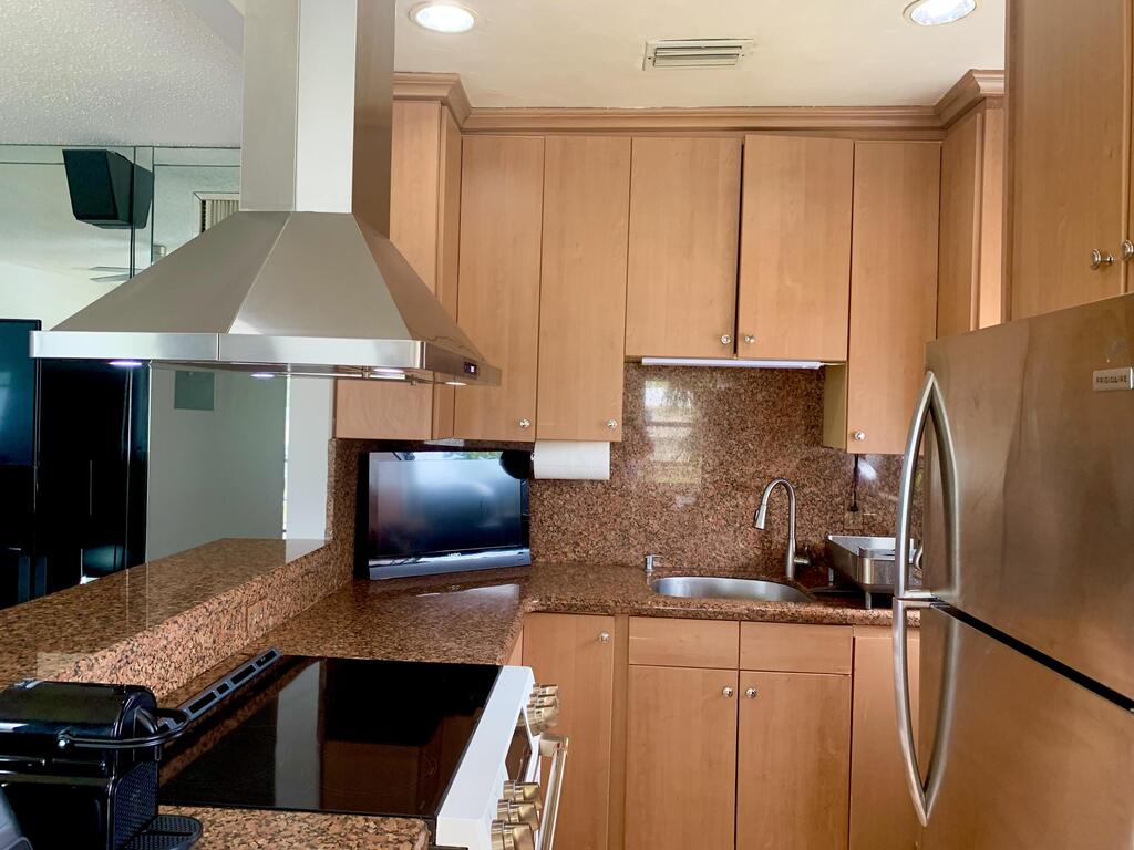181 Waltham H , West Palm Beach, FL 33417