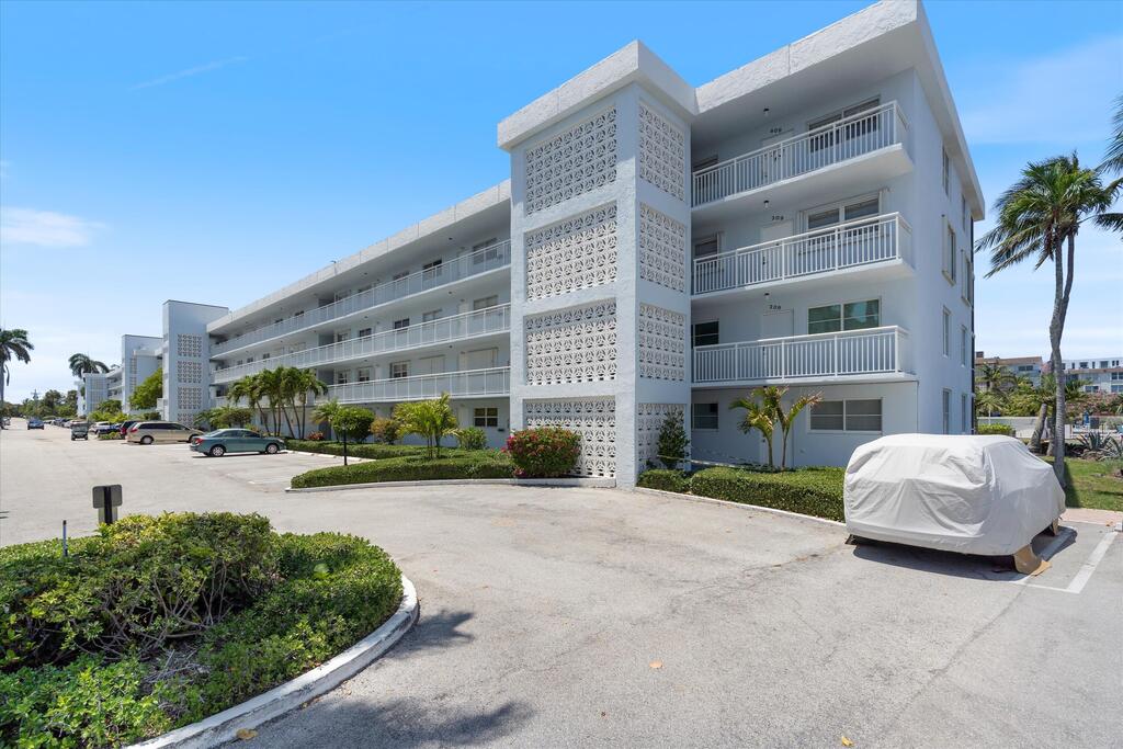 2018 Federal Hwy 206 Highway, Boynton Beach, FL 33435