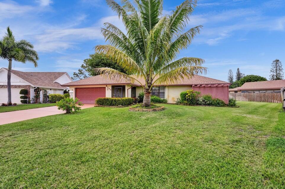 8245 Whitewood Cove, Lake Worth, FL 33467