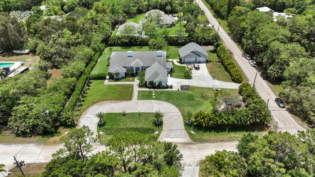 8852 154th Court, Palm Beach Gardens, FL 33418