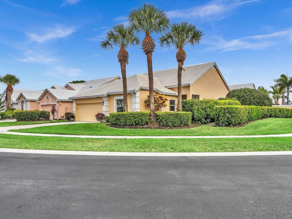 8253 Horseshoe Bay Road, Boynton Beach, FL 33472