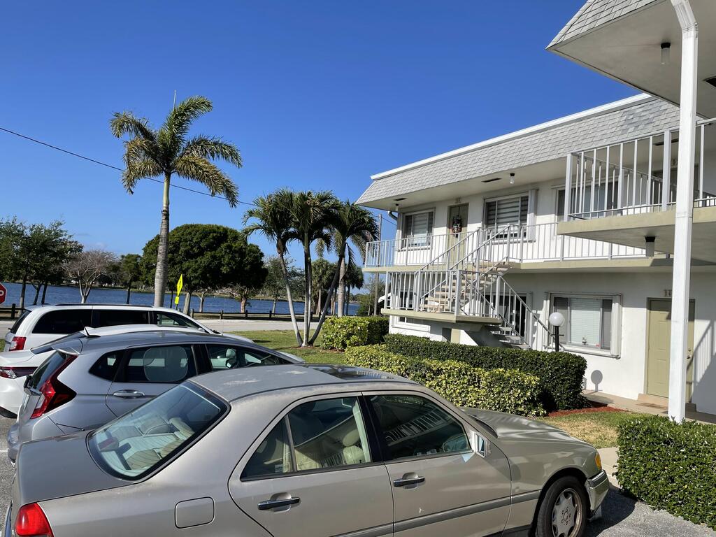 3160 Lake Osborne Drive, Lake Worth, FL 33461