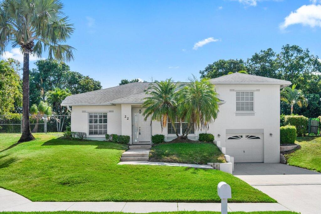 22 Pepperwood Court, Boynton Beach, FL 33426