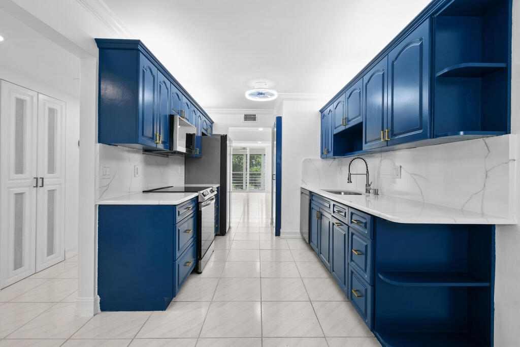 3286 Arcara Way, Lake Worth, FL 33467