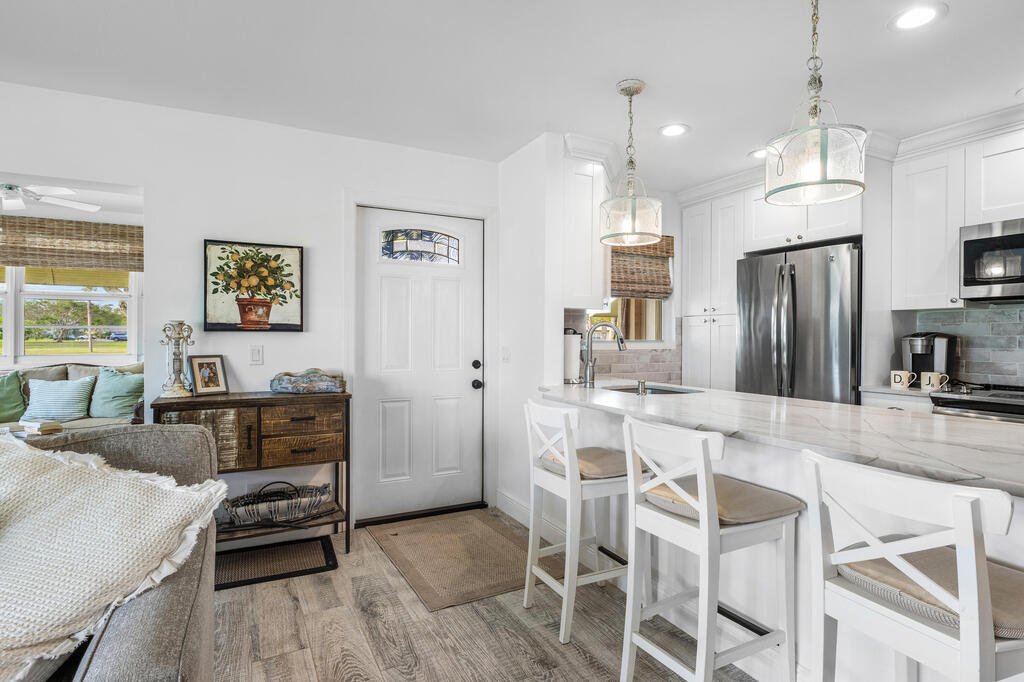 1045 Circle Terrace, Delray Beach, FL 33445