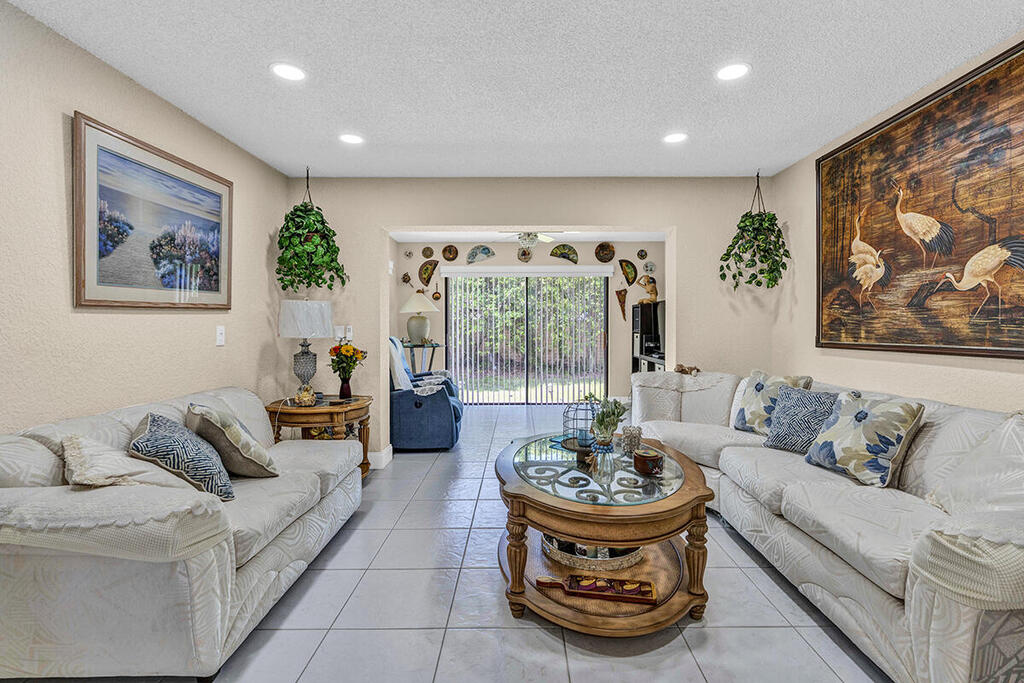 6738 Moonlit Drive, Delray Beach, FL 33446