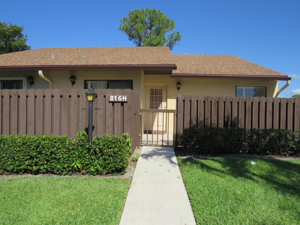 816 Sky Pine Way , Greenacres, FL 33415