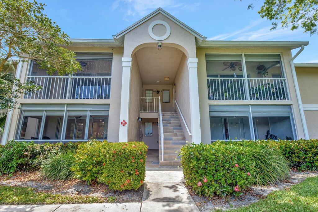 13811 Oneida Drive, Delray Beach, FL 33446