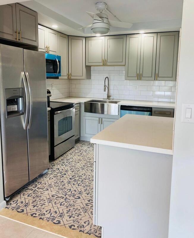 9370 8th Street, Boca Raton, FL 33428