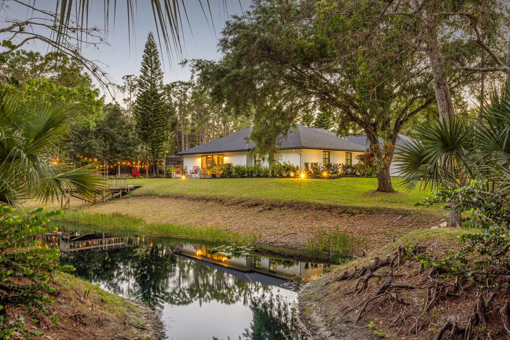 9544 Mockingbird Trail, Jupiter, FL 33478