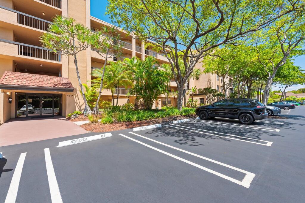 450 Egret Circle, Delray Beach, FL 33444