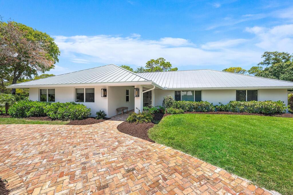 6799 Imperial Woods Road, Jupiter, FL 33458