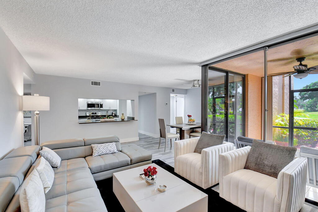 2255 Lindell Boulevard, Delray Beach, FL 33444