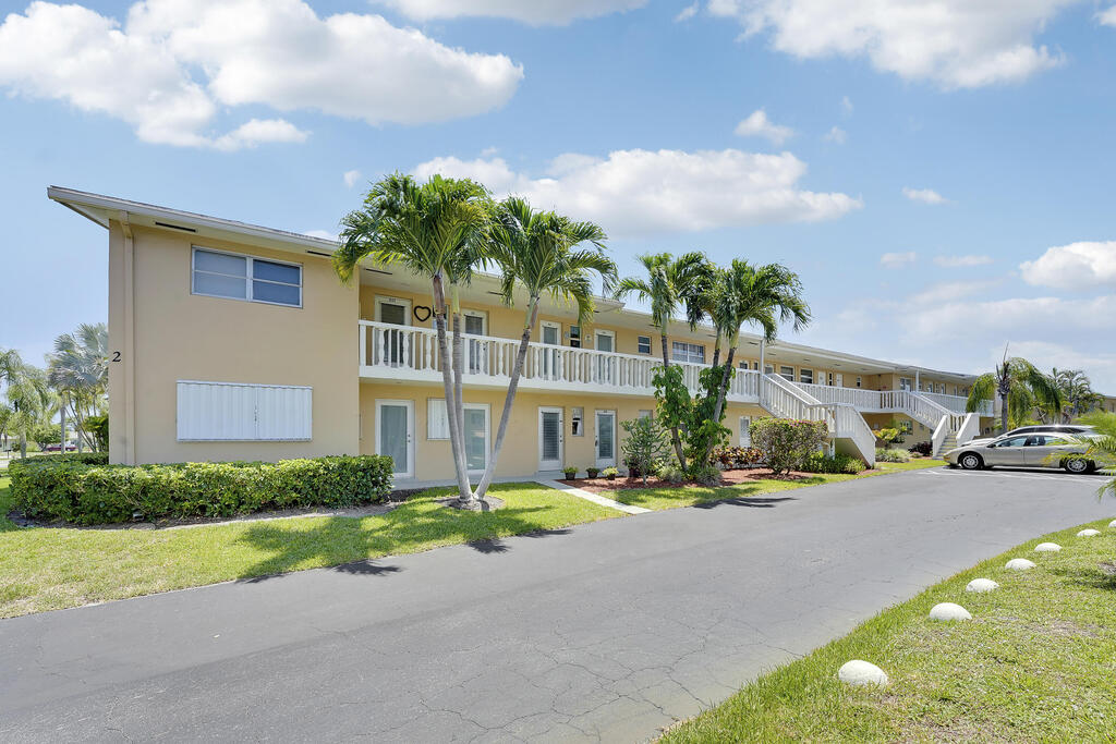 2151 1st Court, Boynton Beach, FL 33435