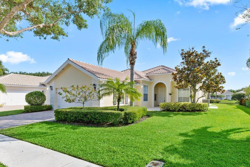 8457 Xanthus Lane, Wellington, FL 33414