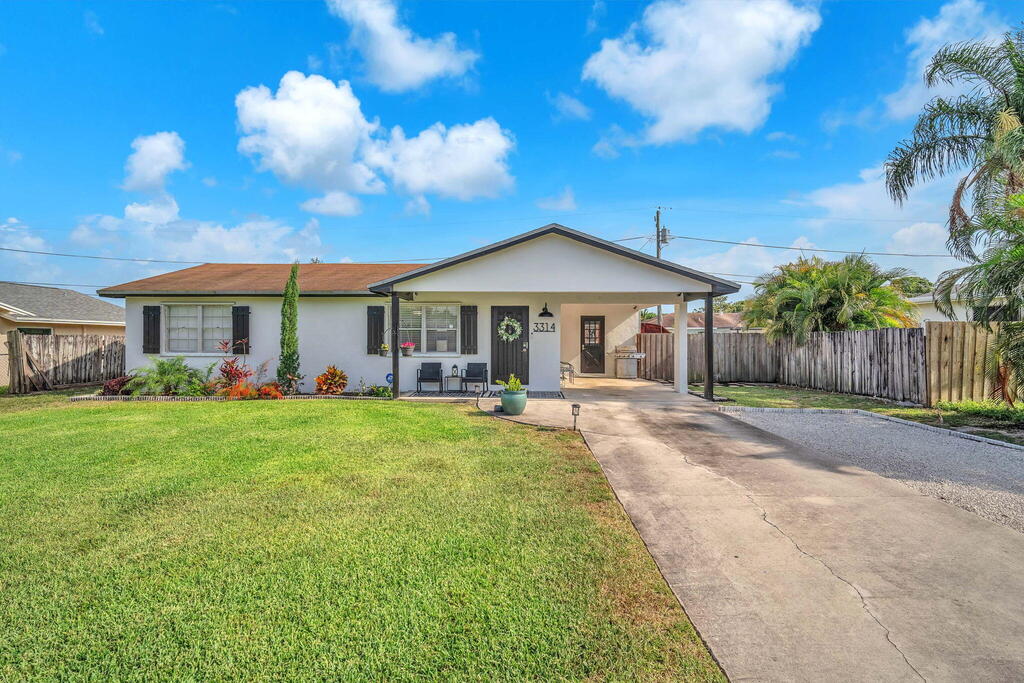 3314 Plaza Place, Lake Worth, FL 33462