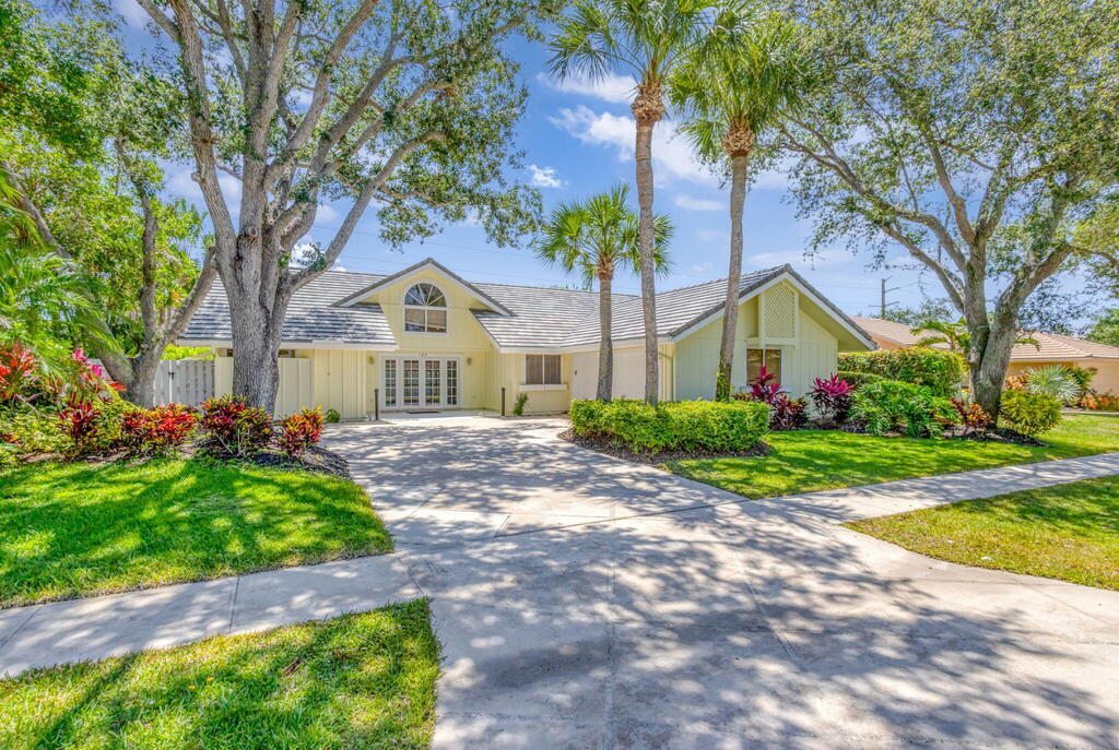 120 Bayberry Circle, Jupiter, FL 33458